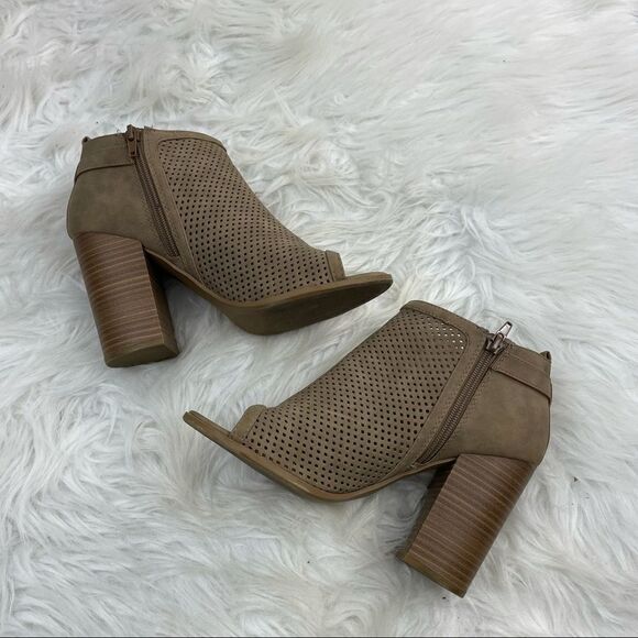 Coconuts by Matisse Lasercut Open Toe Suede Leather Ankle Booties - Picture 3 of 9